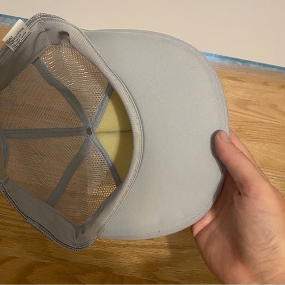 Vintage Hawaii Gray Rope Mesh SnapBack Trucker Puffy Hat Gold Leaf Lapel - Picture 9 of 13